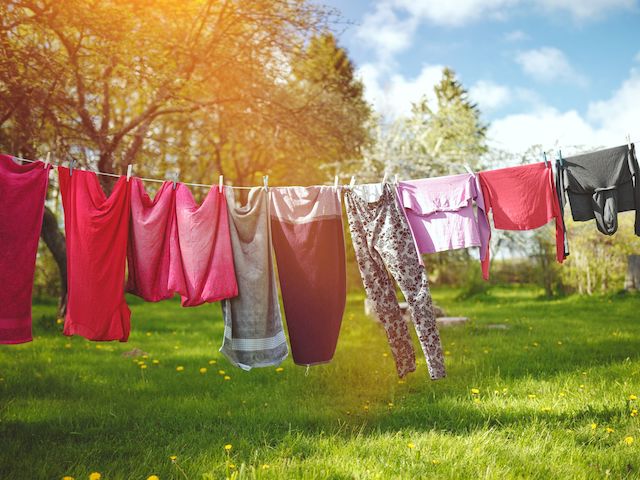 Wäschetrocknen im Freien – kostensparend, aber…